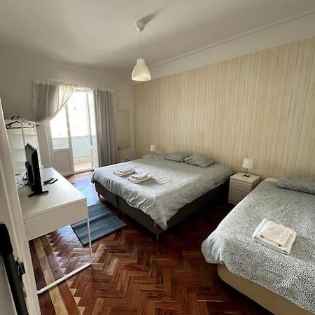 Habitacion Privada Para 3 Grande Con Balcon Lisboa Kültér fotó