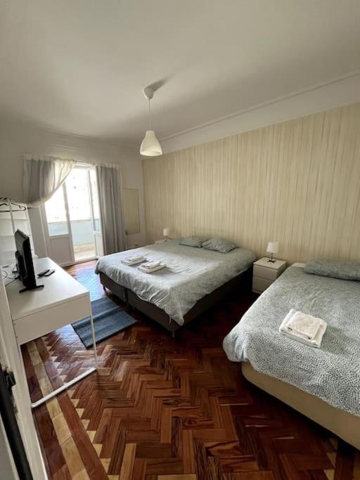 Habitacion Privada Para 3 Grande Con Balcon Lisboa Kültér fotó